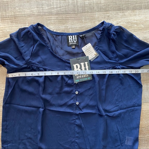 3/$25 NWT RU Apparel blouse Small - Picture 3 of 8
